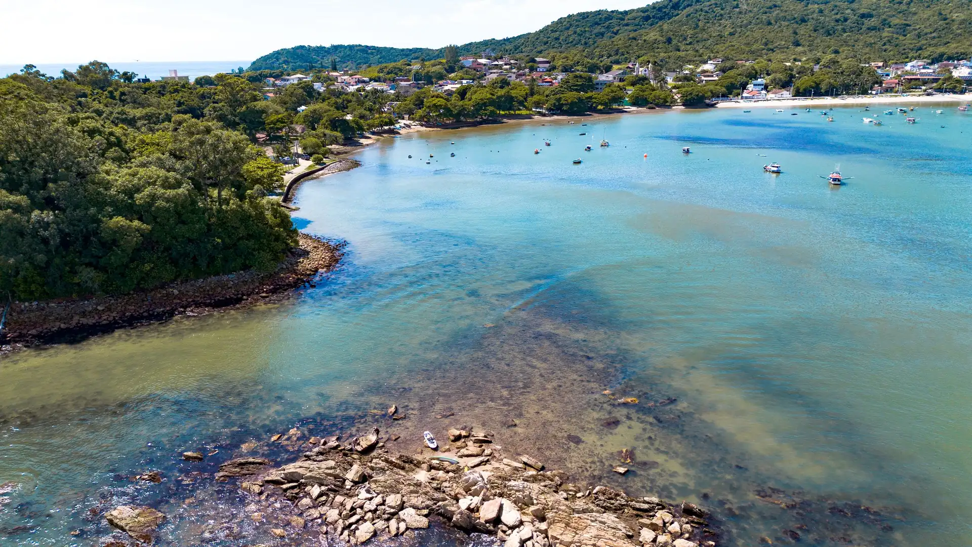 Praia de Bombinhas — foto 1